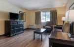 1 Bedroom Suite - 2 Full Beds
